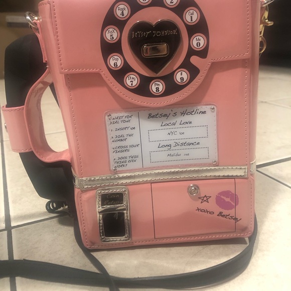 Betsey Johnson Handbags - NWOT Betsey Johnson Pink Phone Box Crossbody Bag